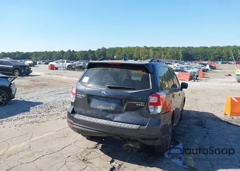 2017 Subaru Forester 2.5I Premium z USA, uszkodzony, nr VIN JF2SJAGC4HH528795